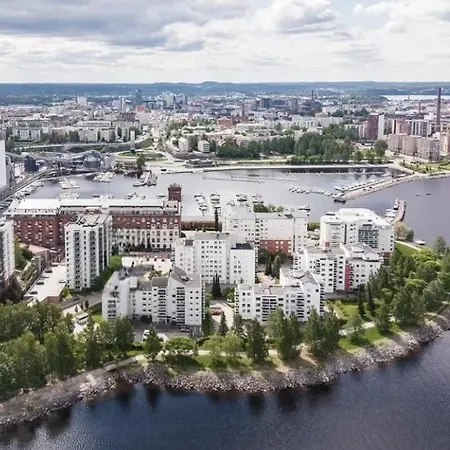 A Modern Lakeside Home, The Of Apartmán